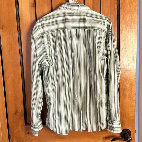 Men’s Patagonia, button-down shirt, size medium - Picture 4 of 7